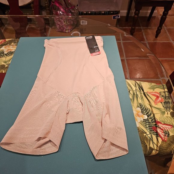 Women's Shapewear,  By: Total Comfort.  Power mesh shapes your middle, - Picture 1 of 3